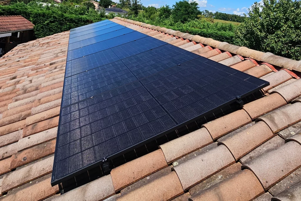 Entreprise spécialisée dans l'installation de panneaux photovoltaïque à Neuville sur Ain